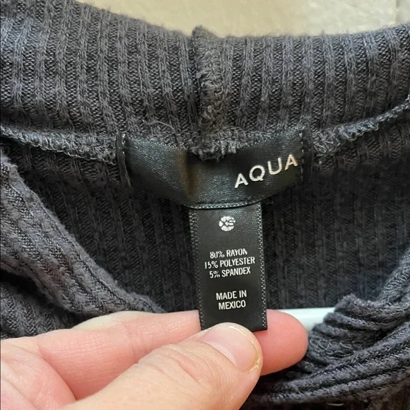 Aqua by Bloomingdale’s Gray Ribbed Hoodie Size XS - Picture 2 of 6